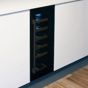 KitchenLine CAVA30sis (Svart)